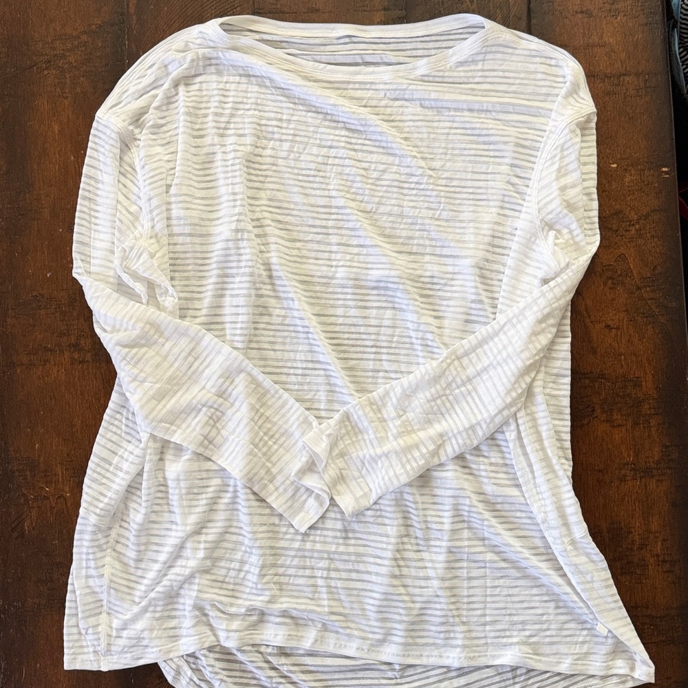 Lululemon Long Sleeve Stripped Sheet Top